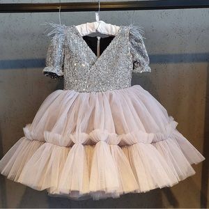 Girls dress costume made size 7-8 years